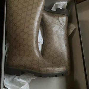 Gucci rain boots